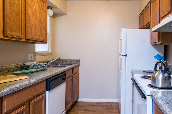 Fairway Manor Apartments - 25