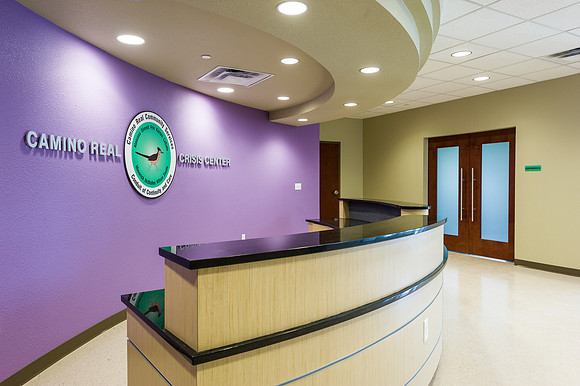 Roudabush-2015-10-20-Camino Real Crisis Center-23